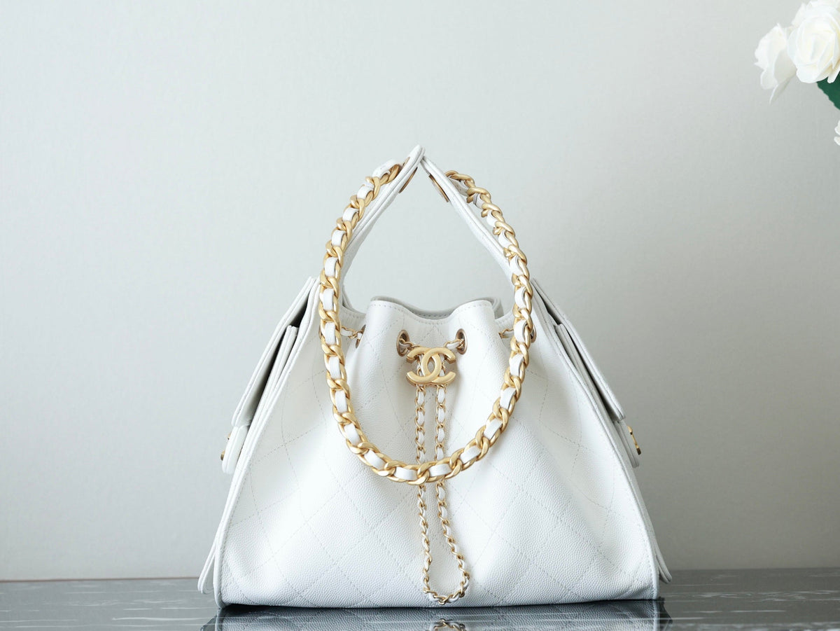 CHANEL 25S HOBO BAG 30 CM IN WHITE LAMBSKIN WITH GOLD HARDWARE