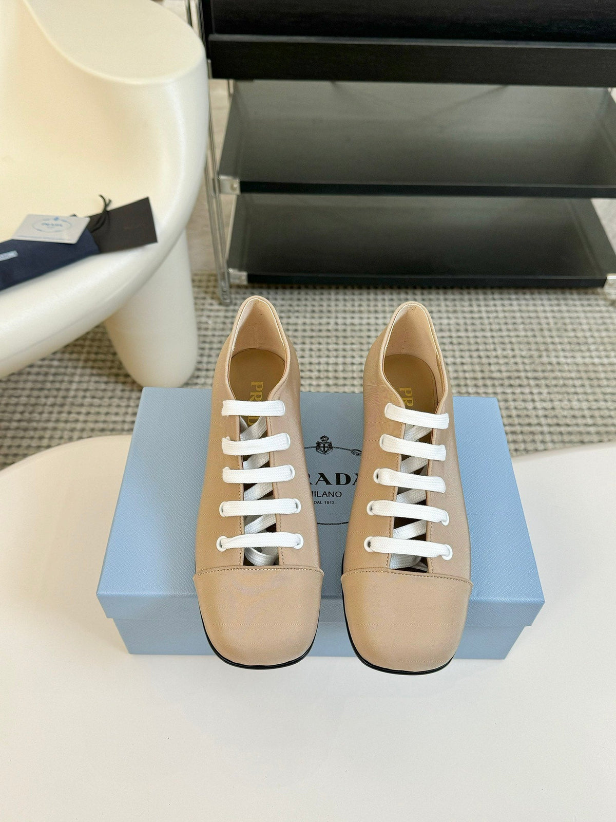 LACE-UP HIGH SHOES IN BEIGE CANVAS