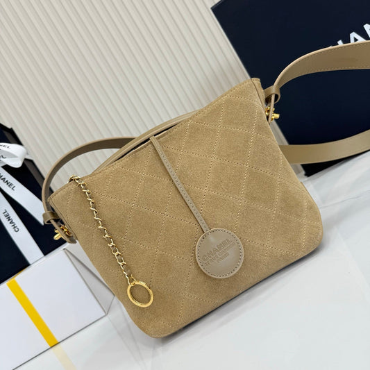 CHANEL 26S BUCKET SHOULDER BAG 26 IN LIGHT BROWN SUEDE AND CALFSKIN GOLD HARDWARE