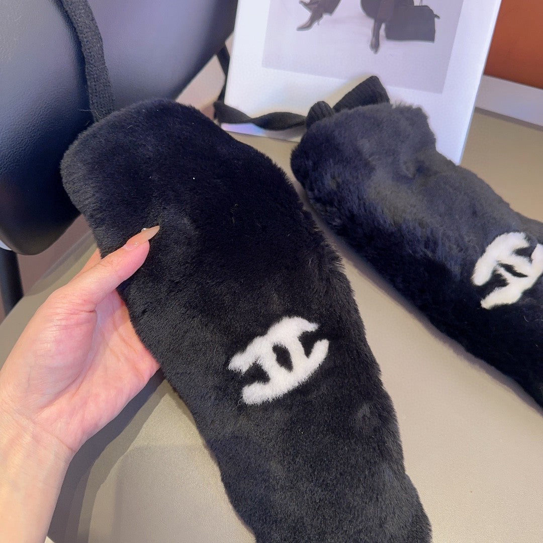 GLOVES IN BLACK RABBIT FUR AND LAMBSKIN 456405