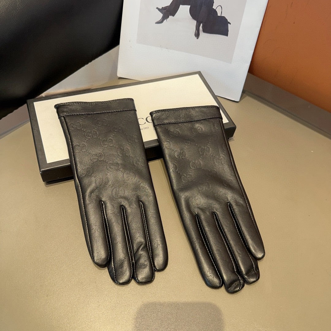 GLOVES IN BLACK EMBOSSED LAMBSKIN 423484