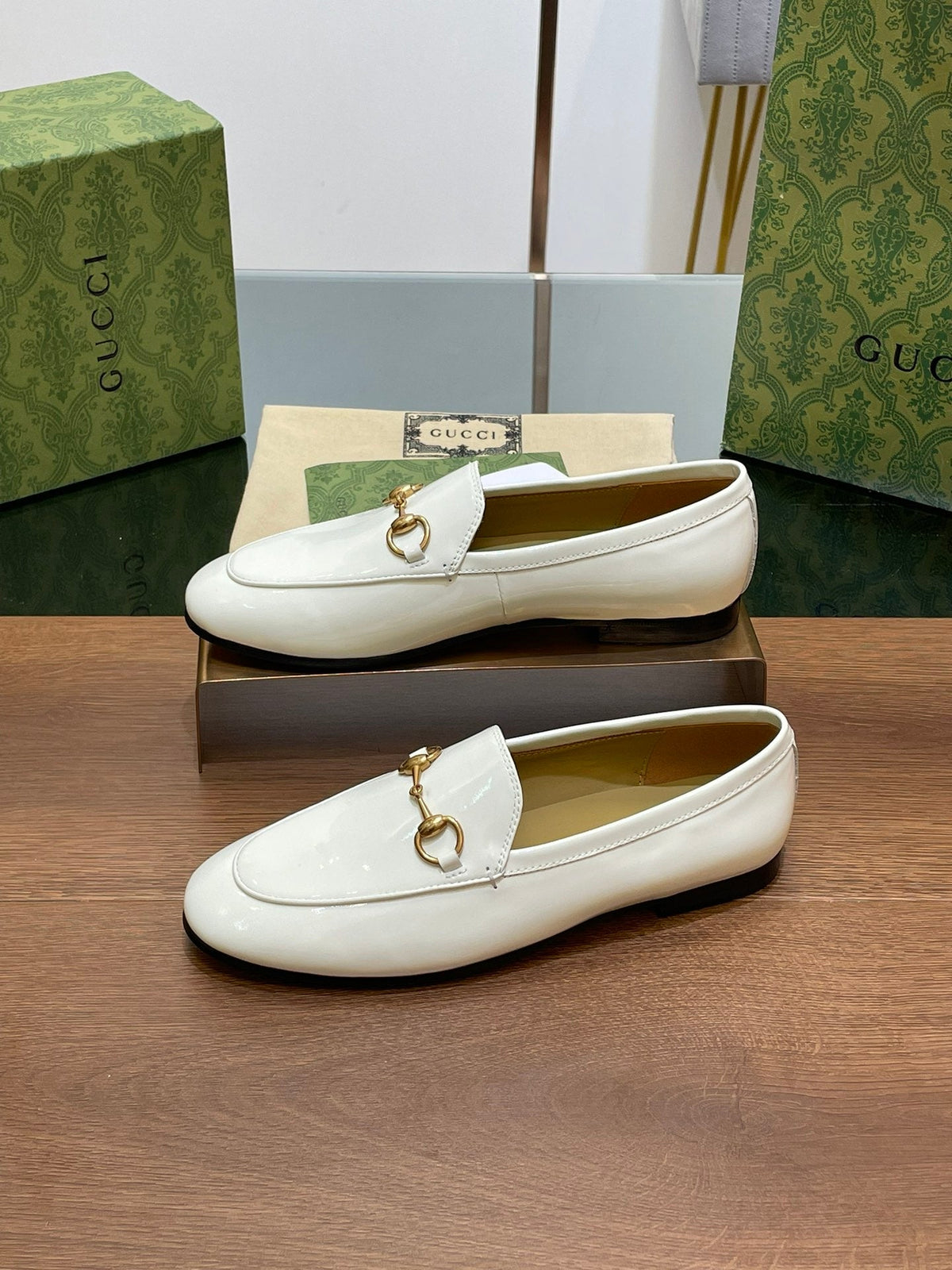 GG JORDAAN LOAFER GLOSSY WHITE LAMBSKIN