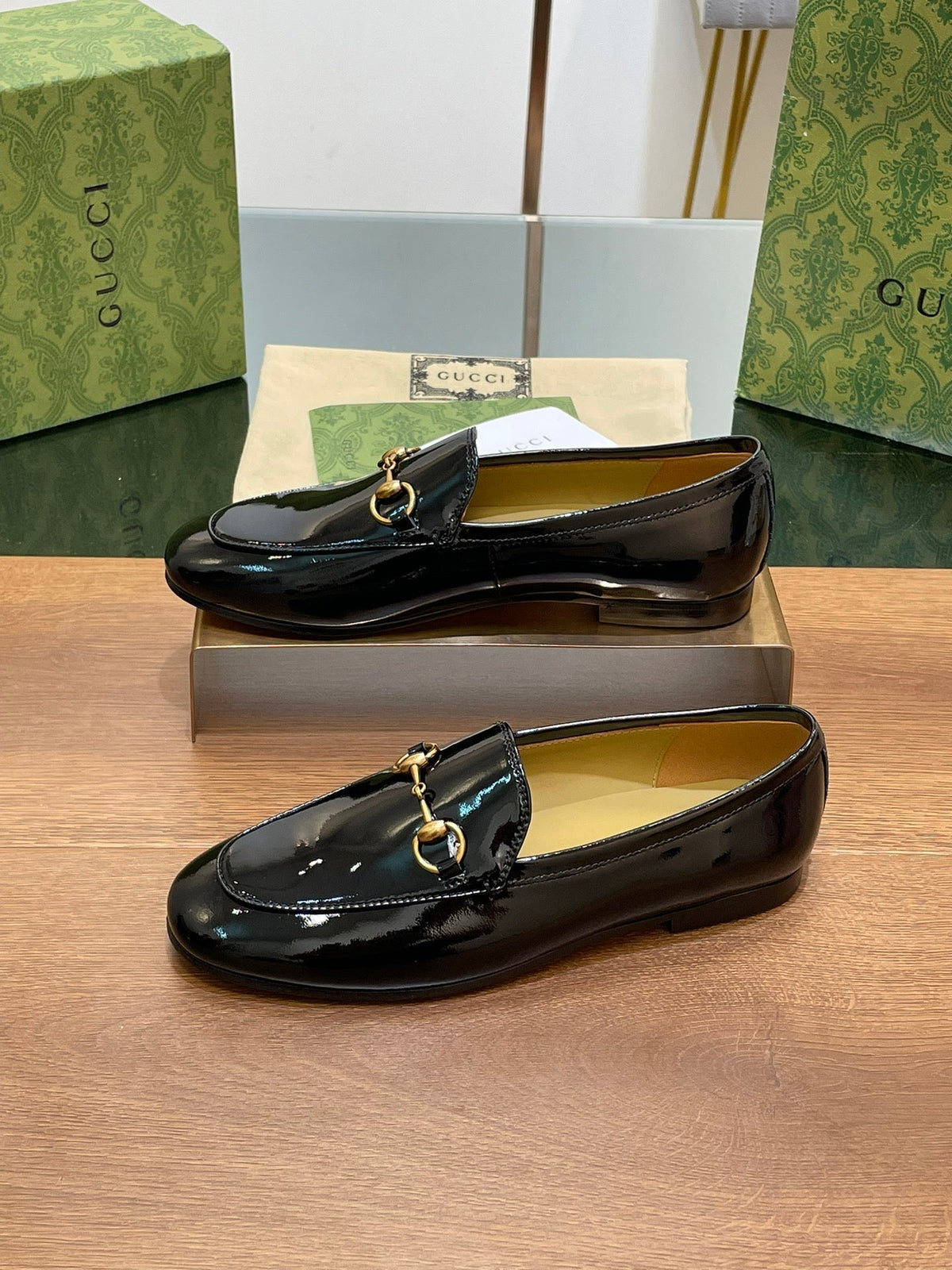 GG JORDAAN LOAFER GLOSSY BLACK LAMBSKIN
