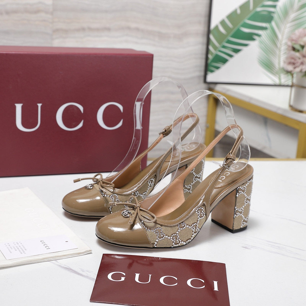 GUCCI 26S HEEL SLINGBACK PUMP 80 MM IN BEIGE CALFSKIN AND CANVAS