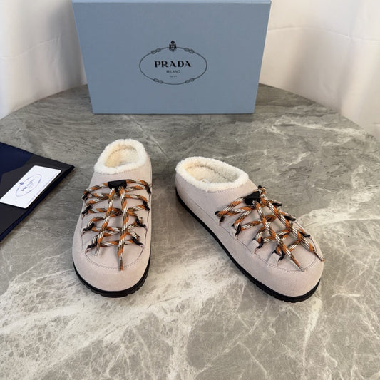 PRADA 26S WOVEN MULES IN LIGHT GREYISH BEIGE SUEDE
