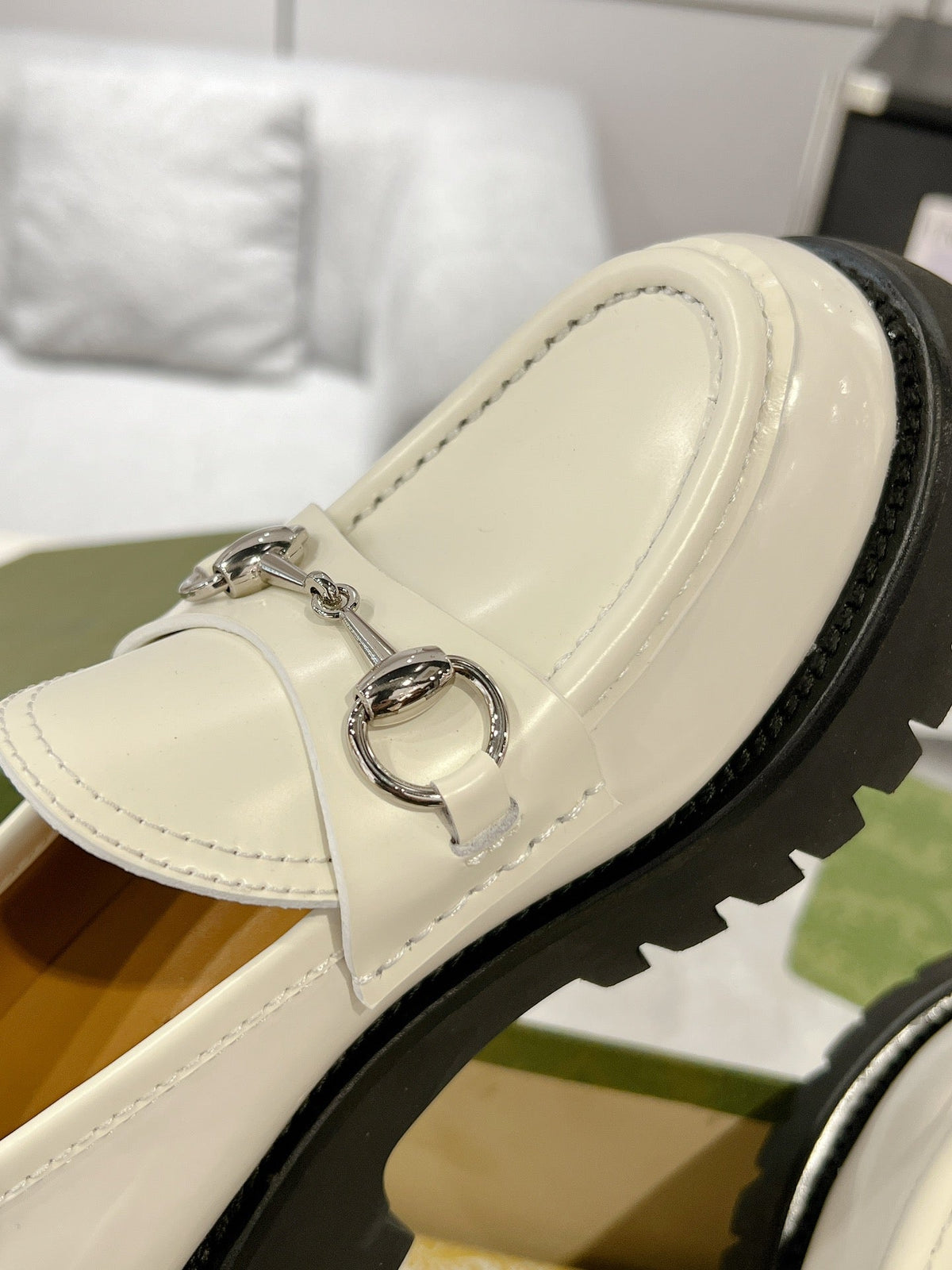 GG LOAFER WITH HORSEBIT WHITE CALFSKIN