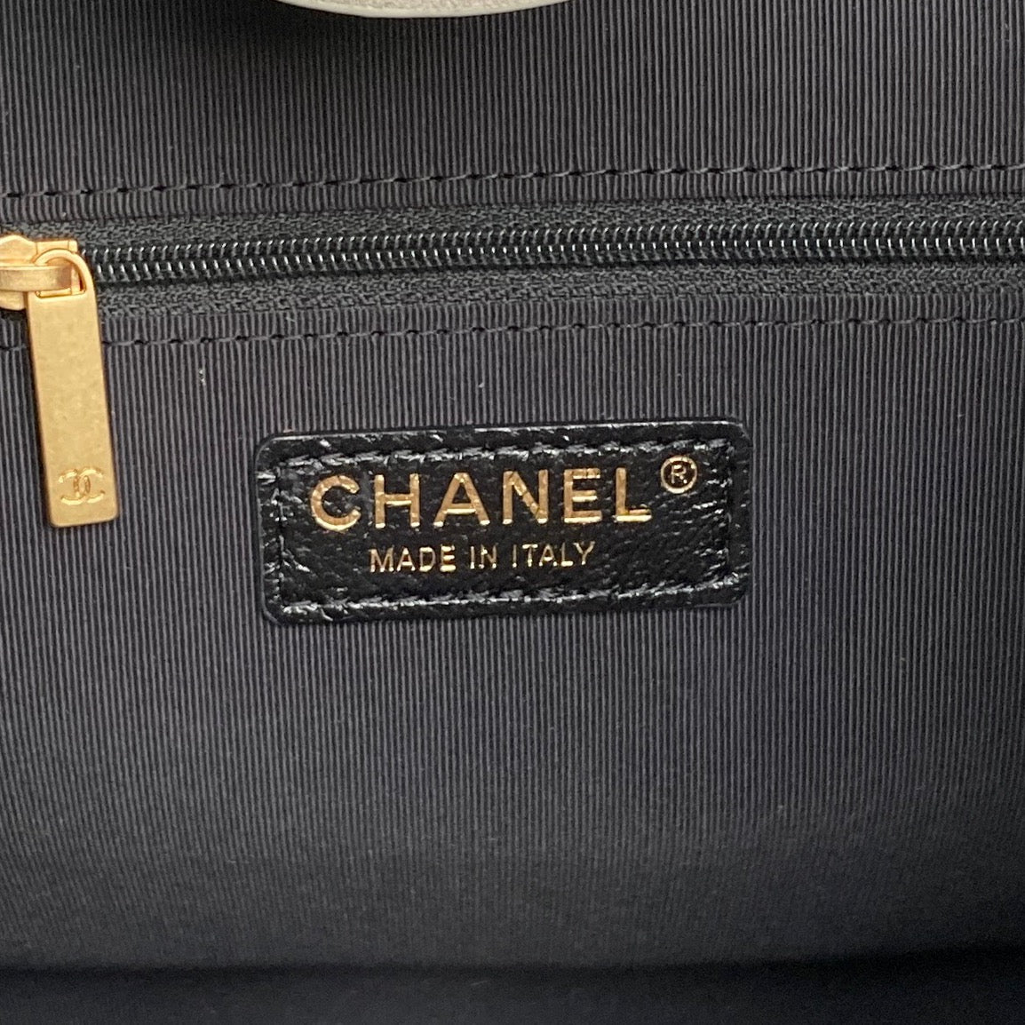CHANEL 25S HOBO BAG 36 IN GREY SUEDE AND BLACK CALFSKIN WITH GOLD HARDWARE