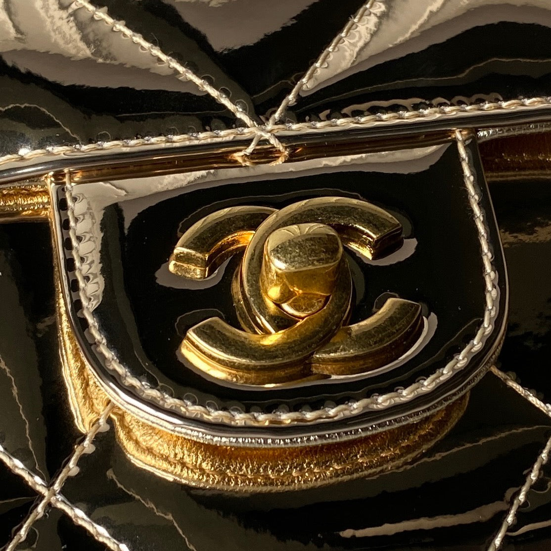 CHANEL 25S FLAP BAG 18 IN METALLIC GOLD CALFSKIN
