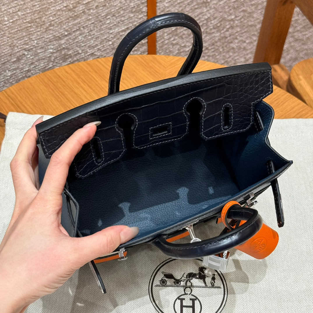 BIRKIN FAUBOURG TOUCH 20 IN NAVY BLUE CALFSKIN WITH SILVER HARDWARE