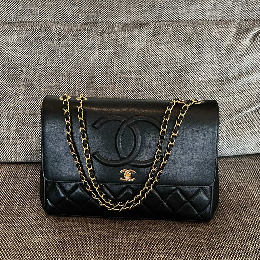 CHANEL 26S LARGE CC LOGO FLAP SHOULDER BAG 33 IN BLACK CAVIAR CALFSKIN GOLD HARDWARE