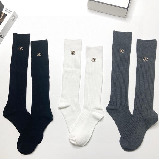 CHANEL 26S CREW SOCKS 403629 (1 PAIR)
