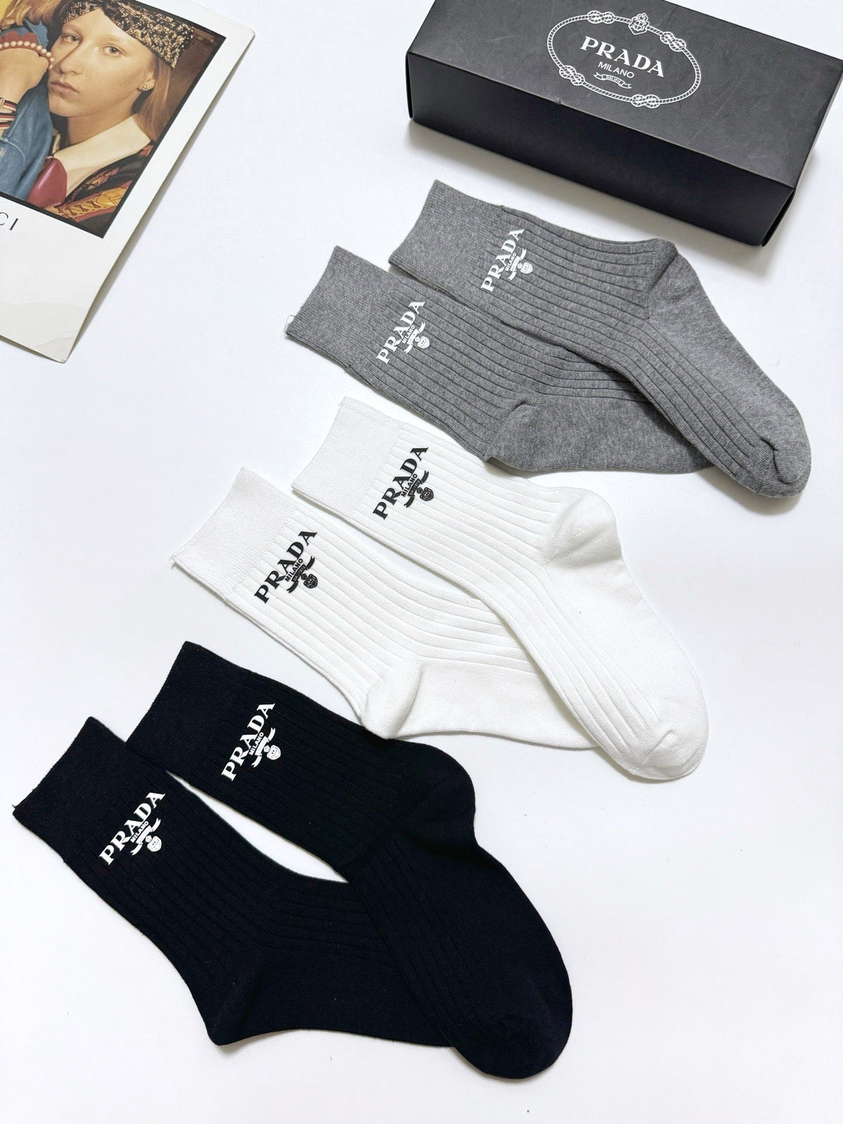 PRADA 26S CREW SOCKS 412438 (1 BOX)