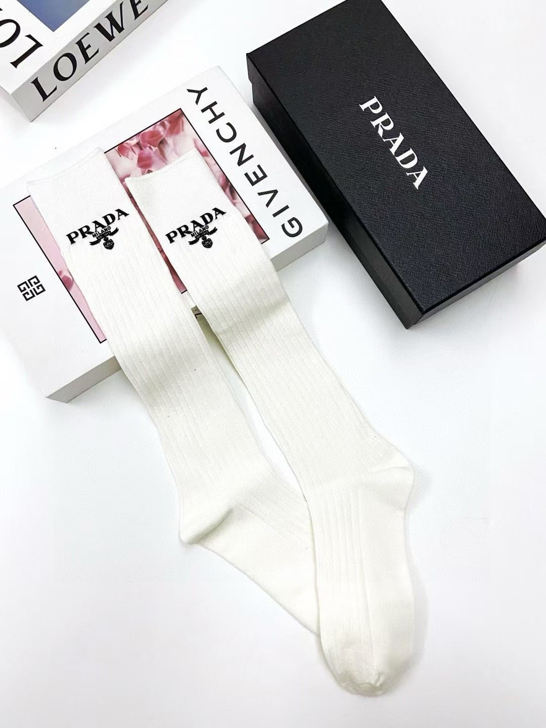 PRADA 26S CREW SOCKS 415683 (1 BOX)