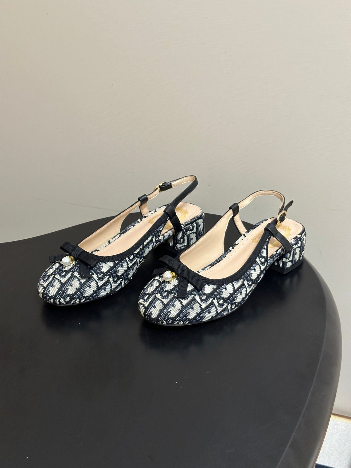 DIOR 26S SLINGBACK PUMPS 35MM IN BLUE DIOR OBLIQUE EMBROIDERED CANVAS WITH BOW