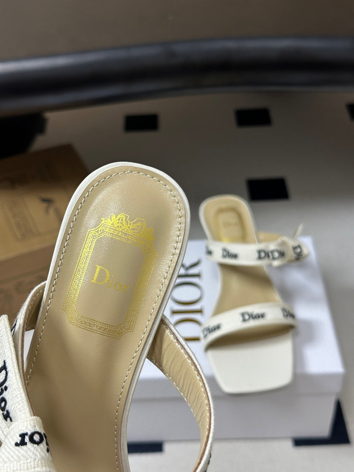 DIOR 26S J'ADIOR MULE SANDALS 35MM IN IVORY WHITE CALFSKIN WITH LOGO RIBBON