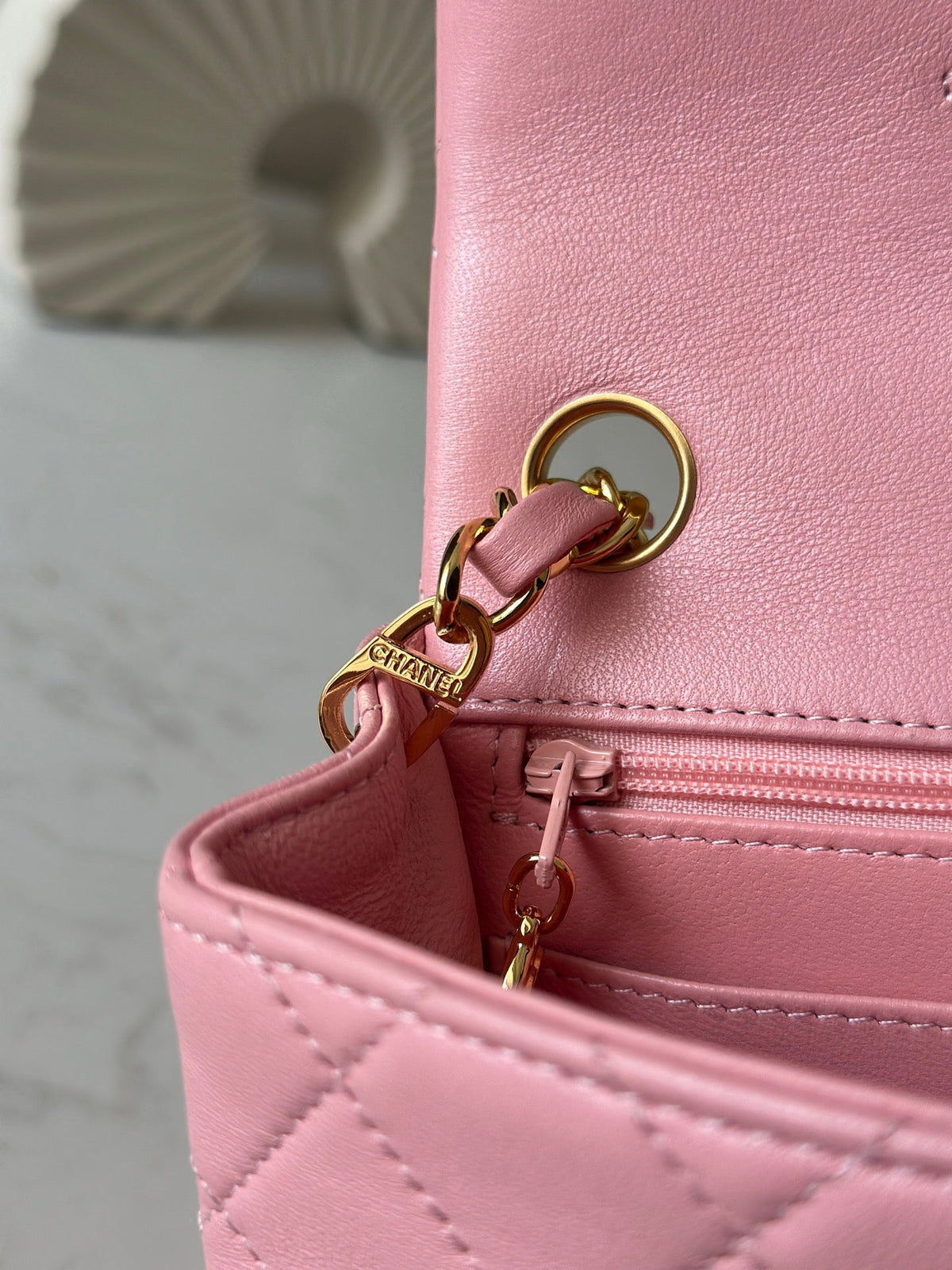 CHANEL 25S MINI FLAP BAG 18 IN PINK LAMBSKIN WITH GOLD HARDWARE