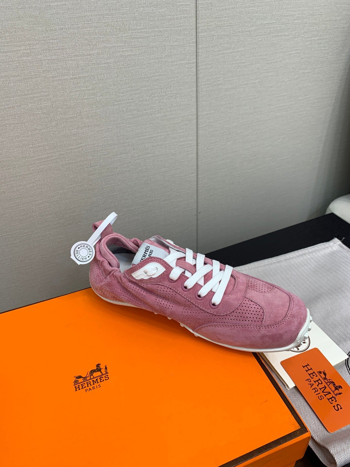 SKATEBOARD SHOES DARK PINK SUEDE