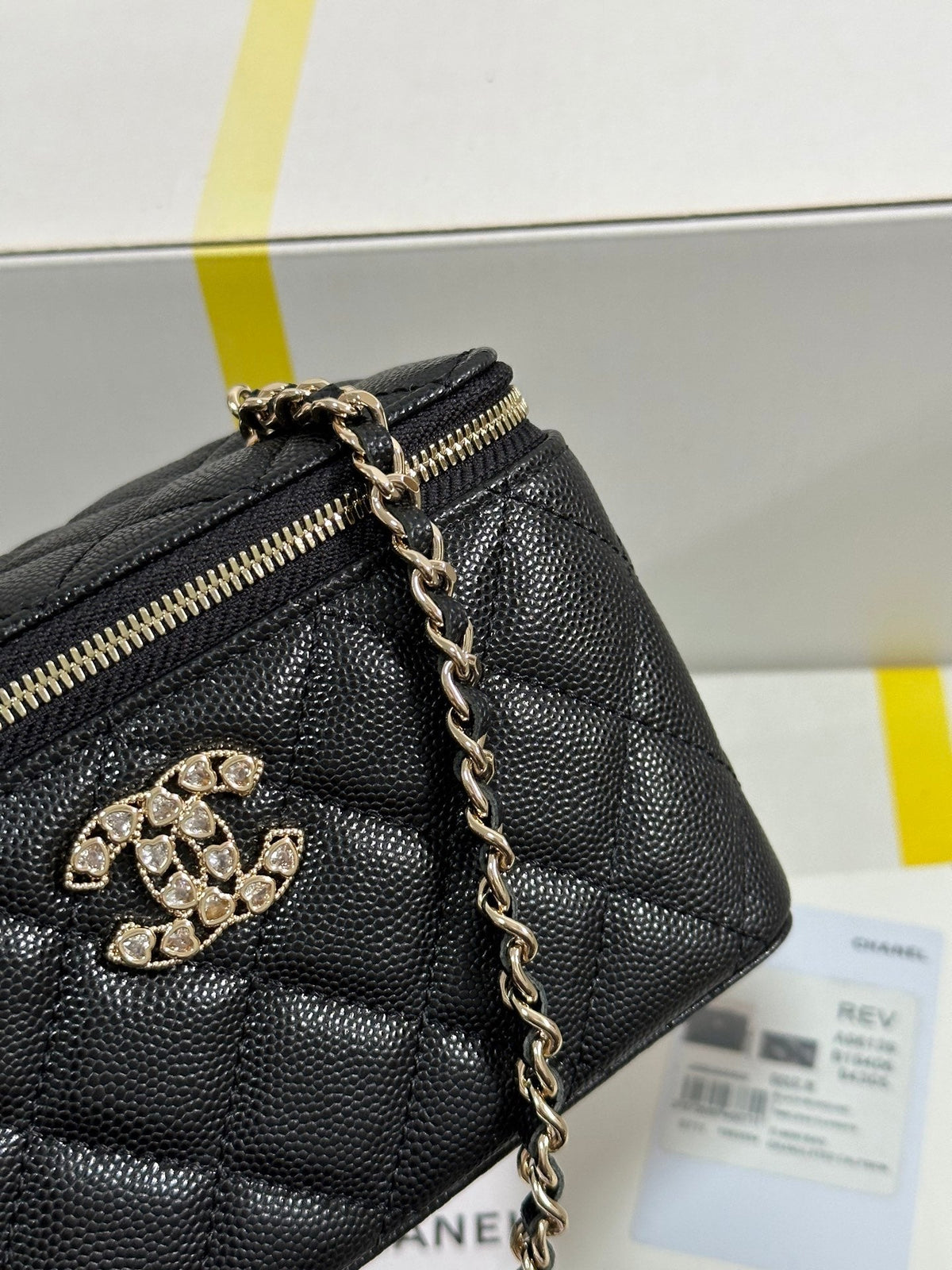 VANITY CASE 17 CRYSTAL STUDDED LOGO IN BLACK CALFSKIN GOLD HARDWARE