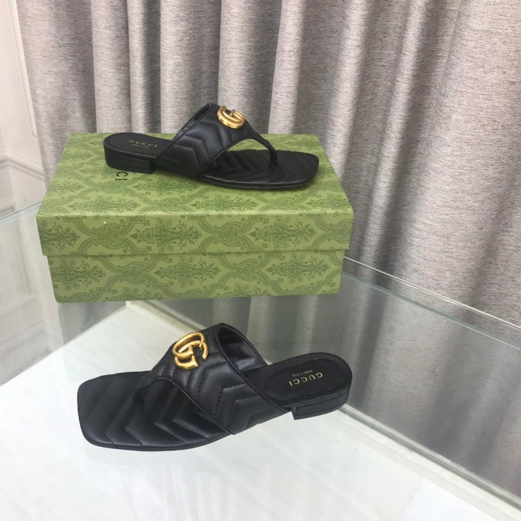 GG  marmont logo - embellished mattelasse leather sandal in black