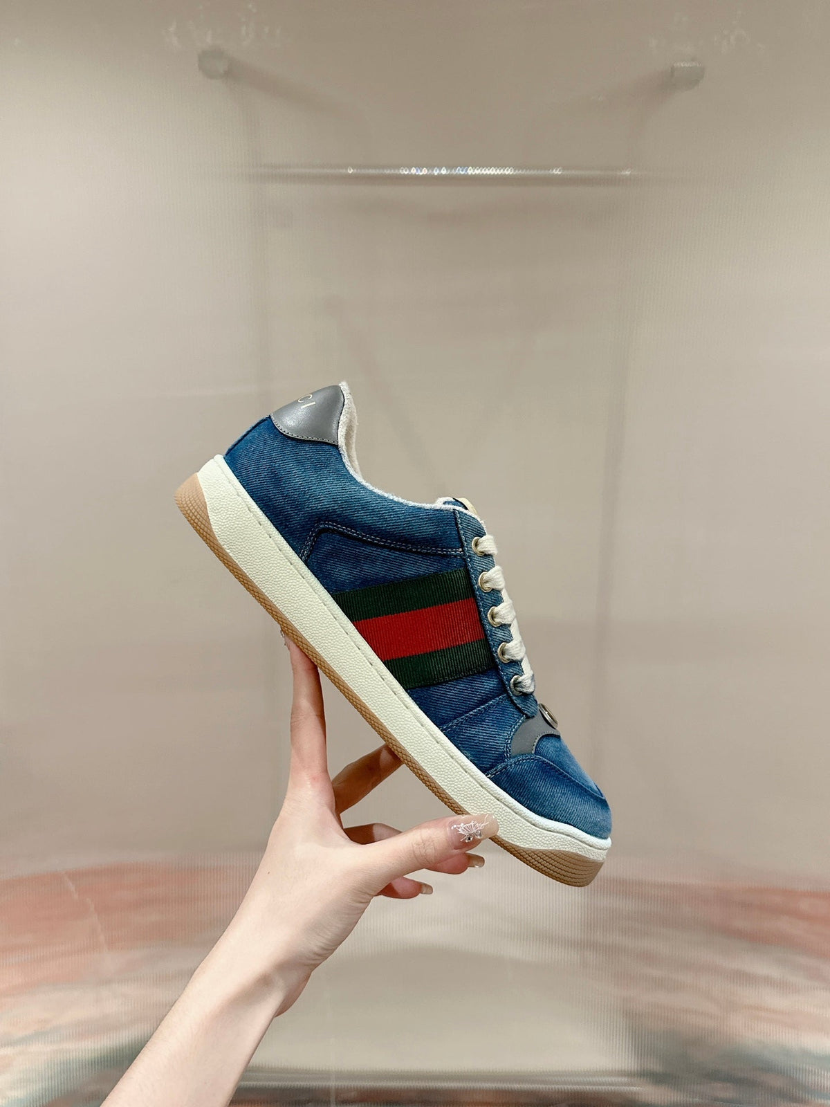 GUCCI 26S SCREENER SNEAKER IN BLUE DENIM AND LEATHER