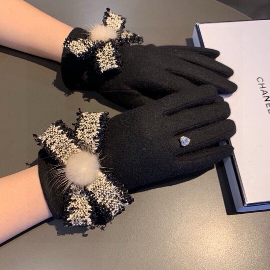 GLOVES IN BLACK WOOL 420536