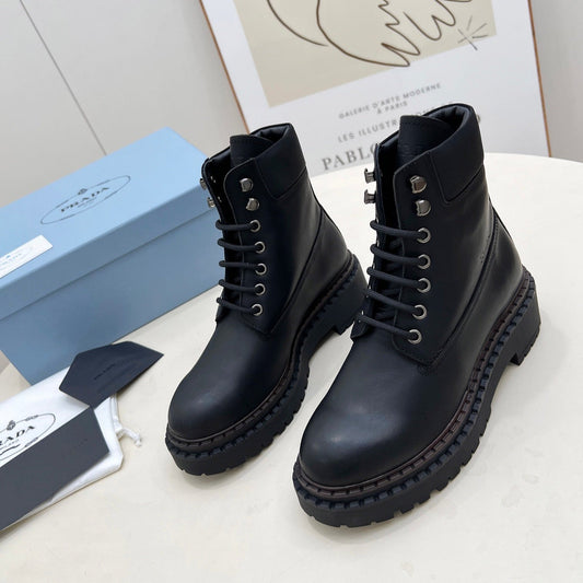 PRADA 25S LACE UP BOOTS BLACK CALFSKIN