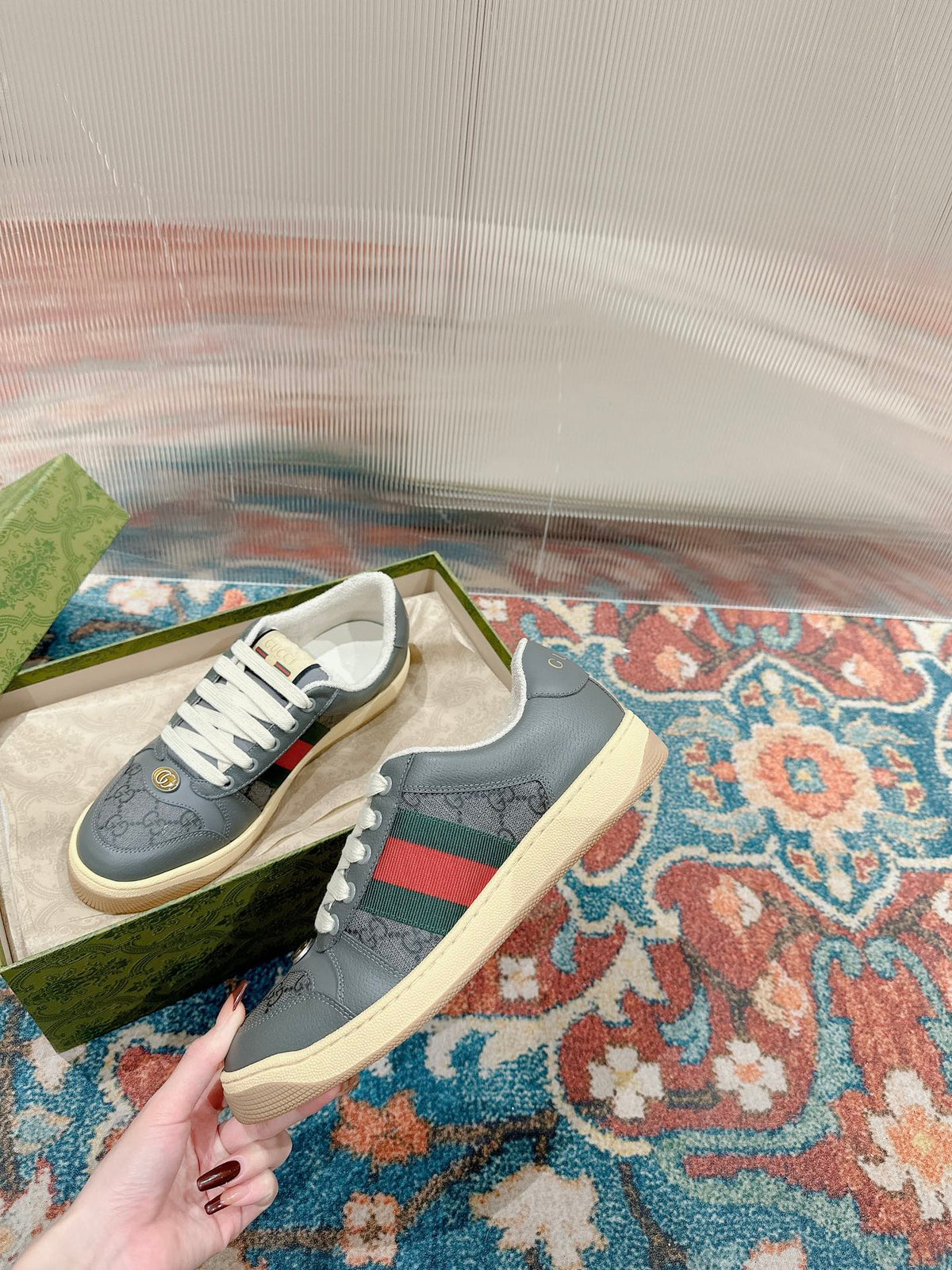 GUCCI 26S SCREENER SNEAKER IN DARK GREY CANVAS AND LEATHER