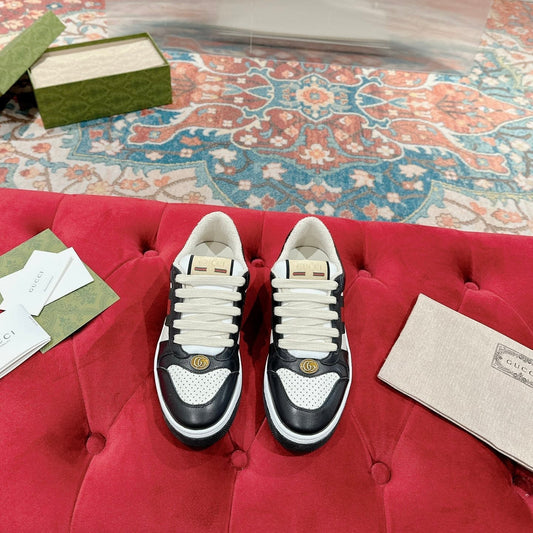 GUCCI 26S SCREENER SNEAKER IN BLACK AND WHITE LEATHER 
