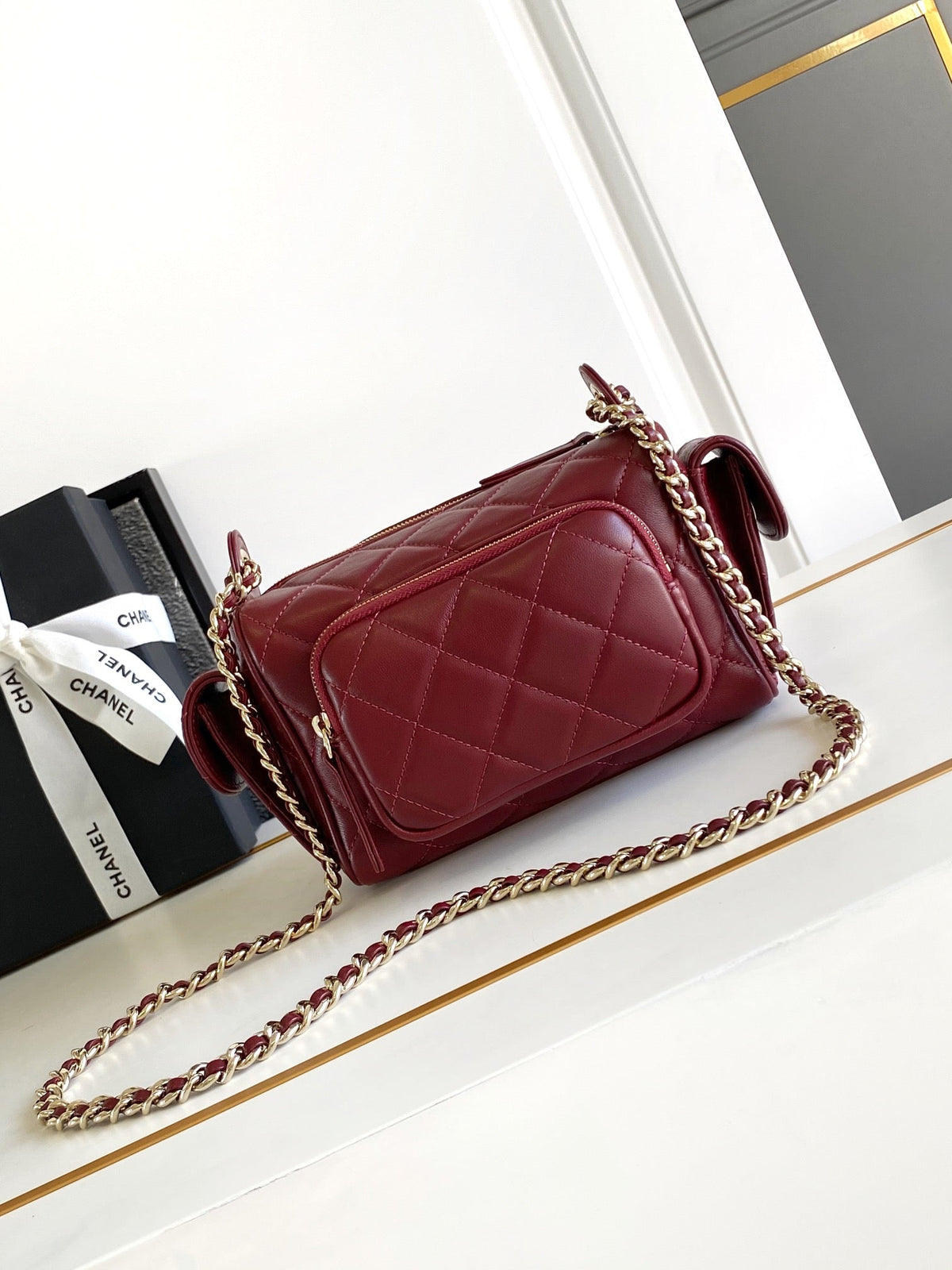 CHANEL 25S CAMERA BAG 23 IN DARK RED LAMBSKIN WITH GOLD HARDWARE