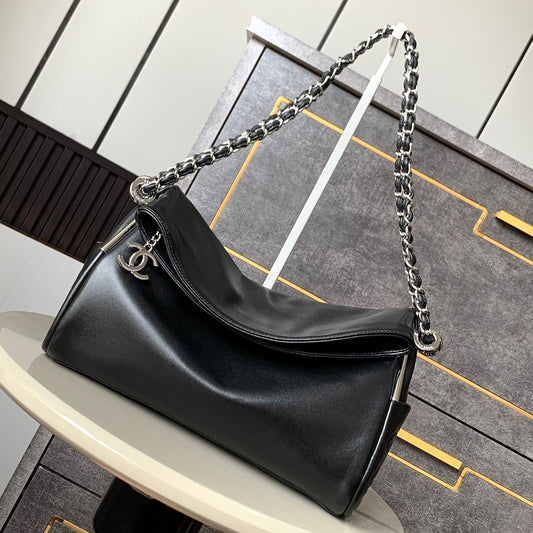 CHANEL 25S HOBO BAG 30 CM IN BLACK SMOOTH CALFSKIN