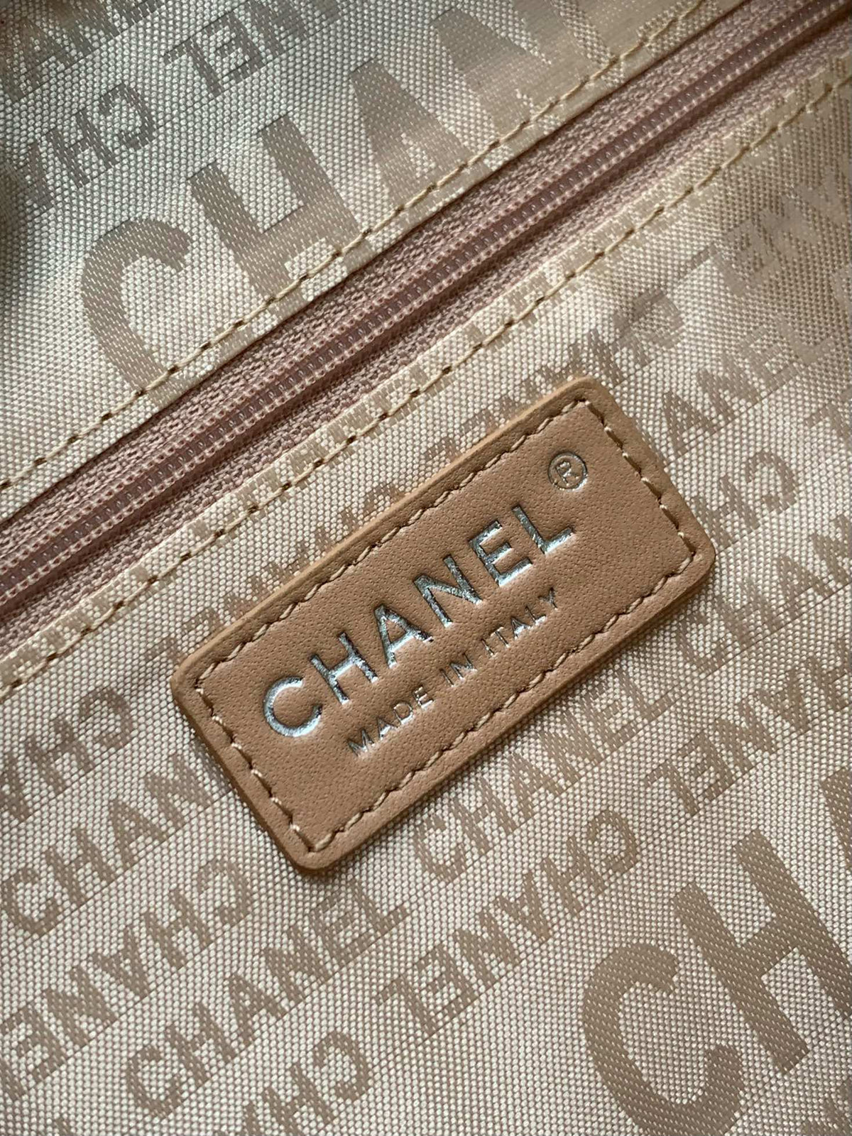 CHANEL 25S HOBO BAG 30 CM IN SILVER SMOOTH CALFSKIN