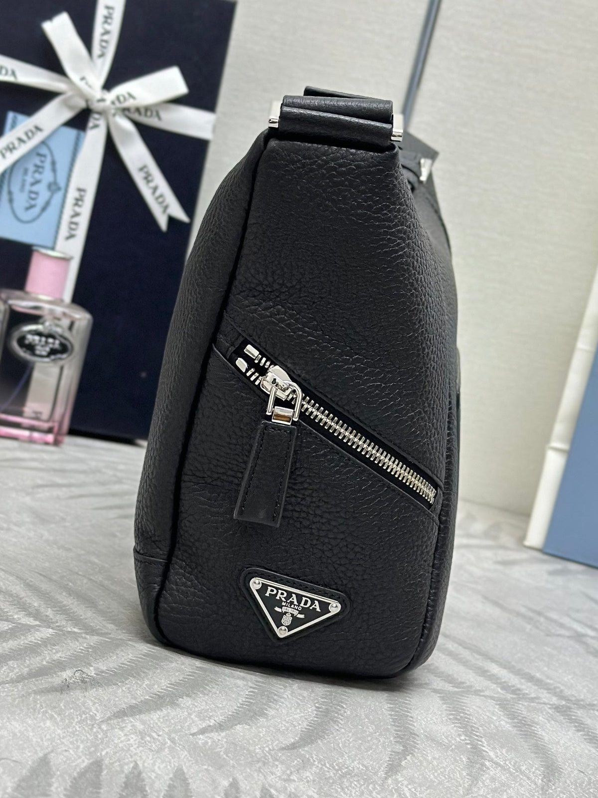 PRADA 25S SHOULDER STRAP BAG 26 IN BLACK CALFSKIN SILVER HARDWRE
