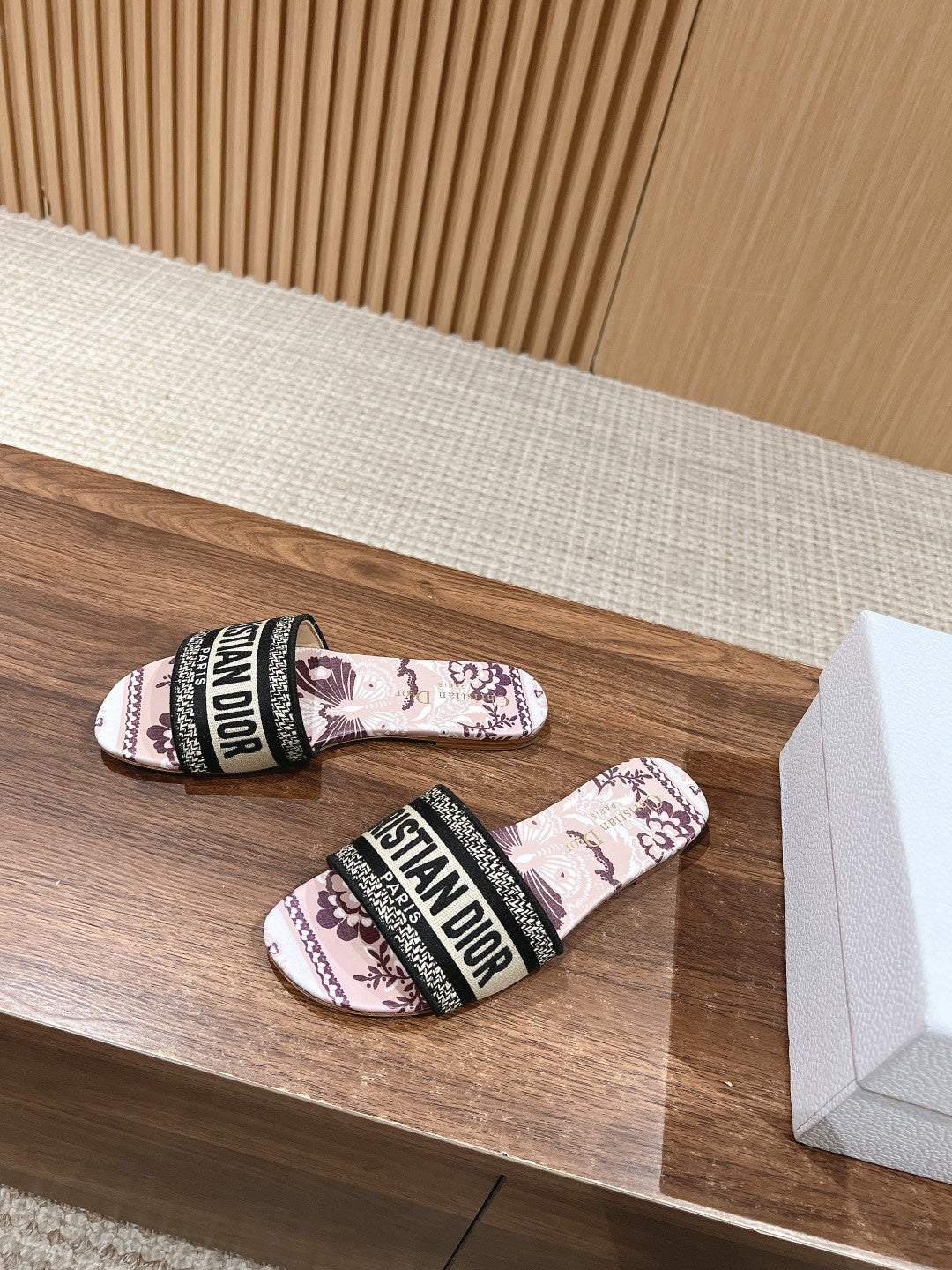 DIOR 26S SLIDE SANDALS IN MAUVE FLORAL PRINT LOGO STRAP
