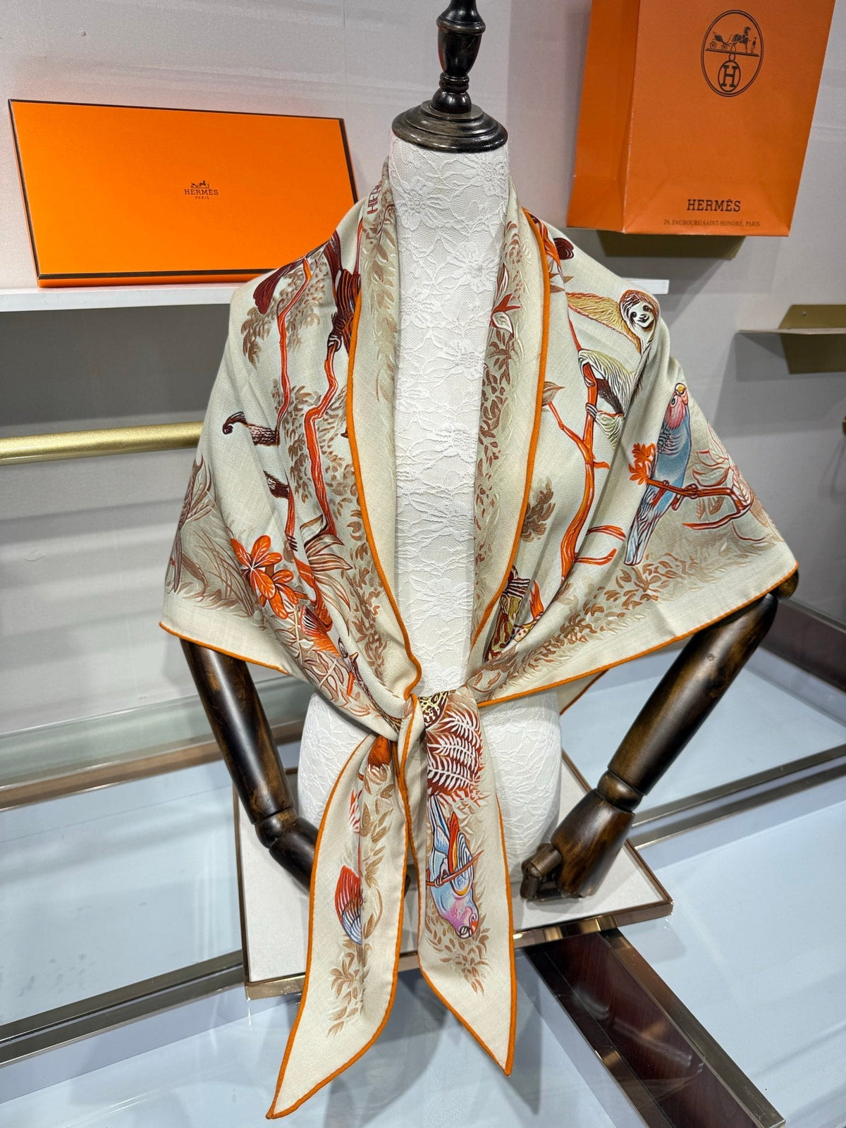 HERMES 26S SCARF 135 IN SILK AND CASHMERE 492357