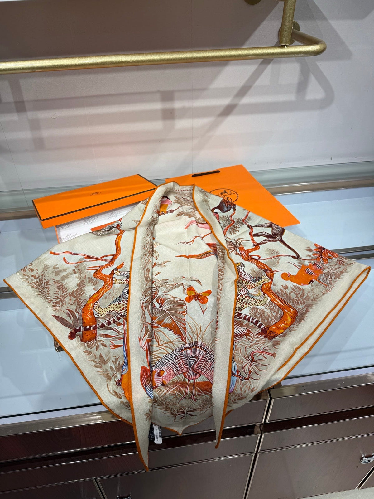 HERMES 26S SCARF 135 IN SILK AND CASHMERE 492357