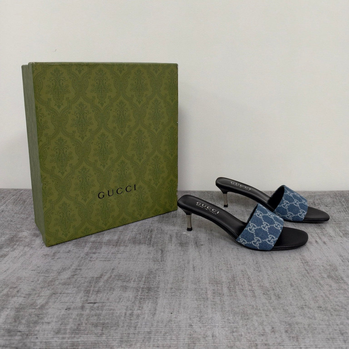 GUCCI 26S MULE SANDALS 55MM IN BLUE GG DENIM