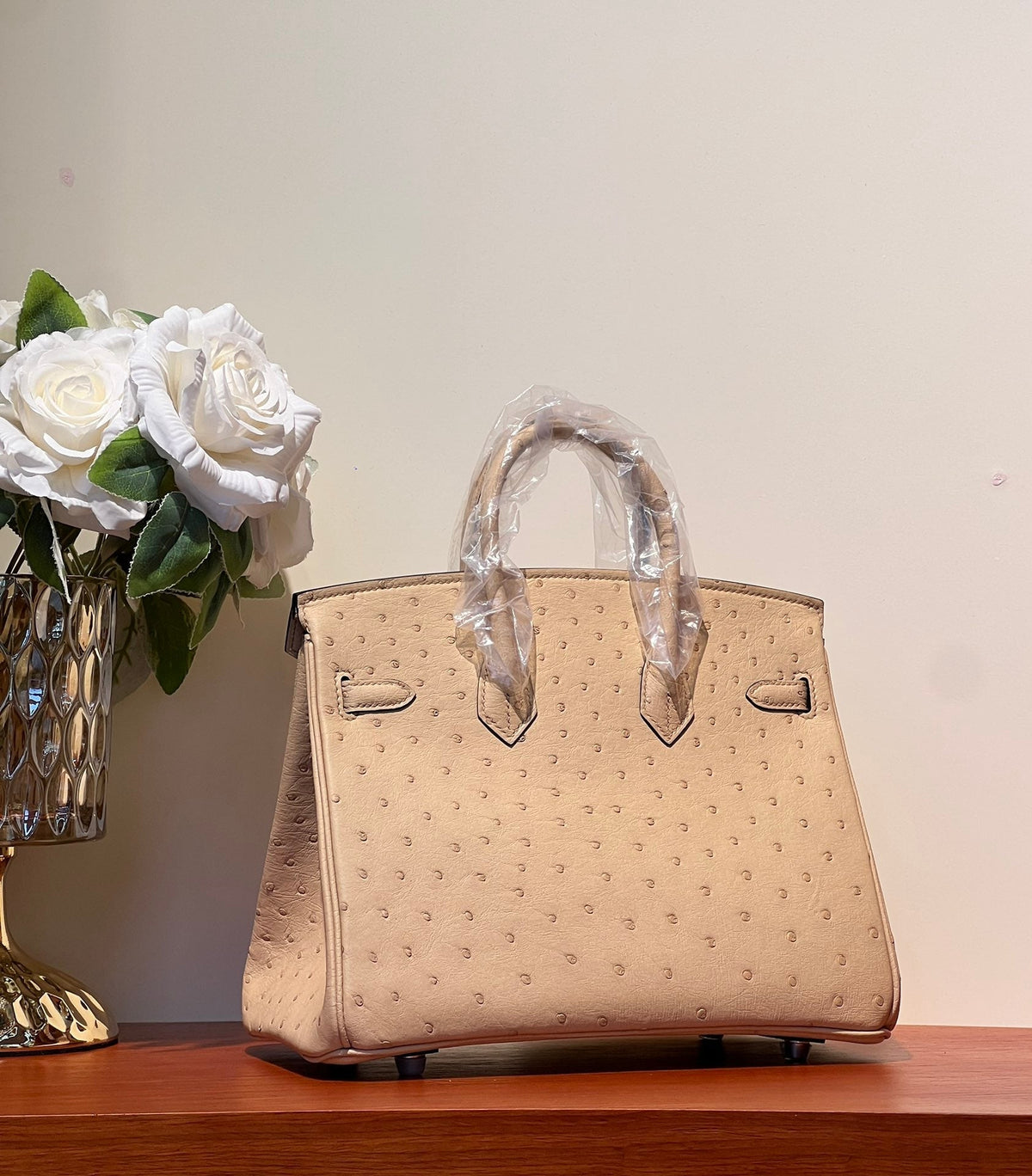 KELLY SELLIER 25 BAG IN CAMEL BEIGE OSTRICH LEATHER WITH SILVER HARDWARE