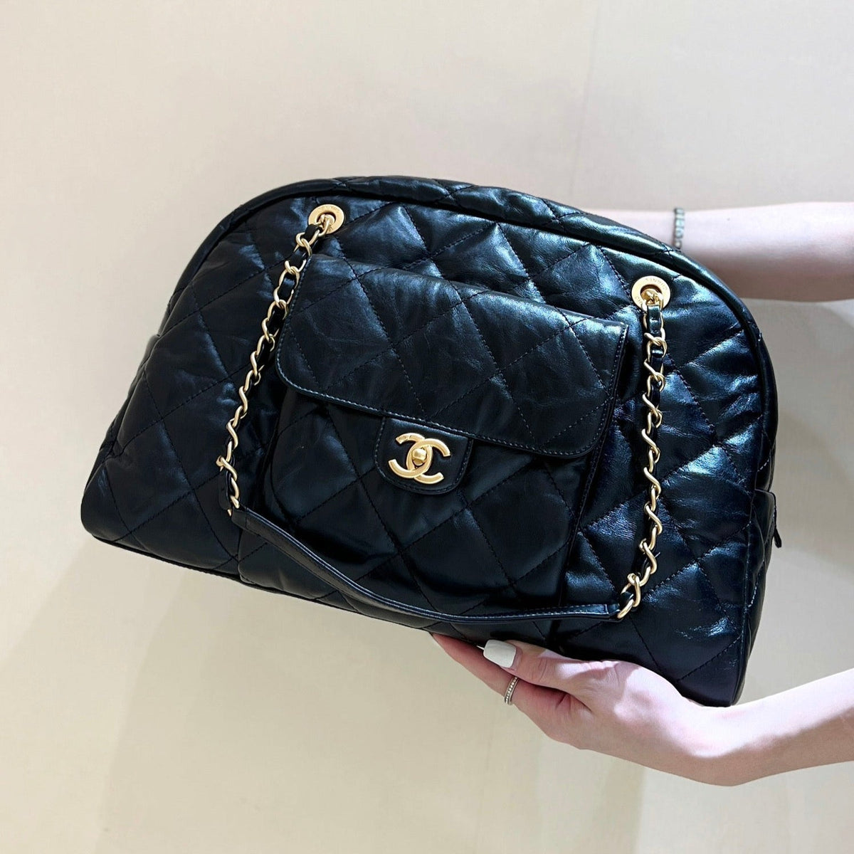 BOWLING BAG 44 IN BLACK SOFT LAMBSKIN GOLD HARDWARE