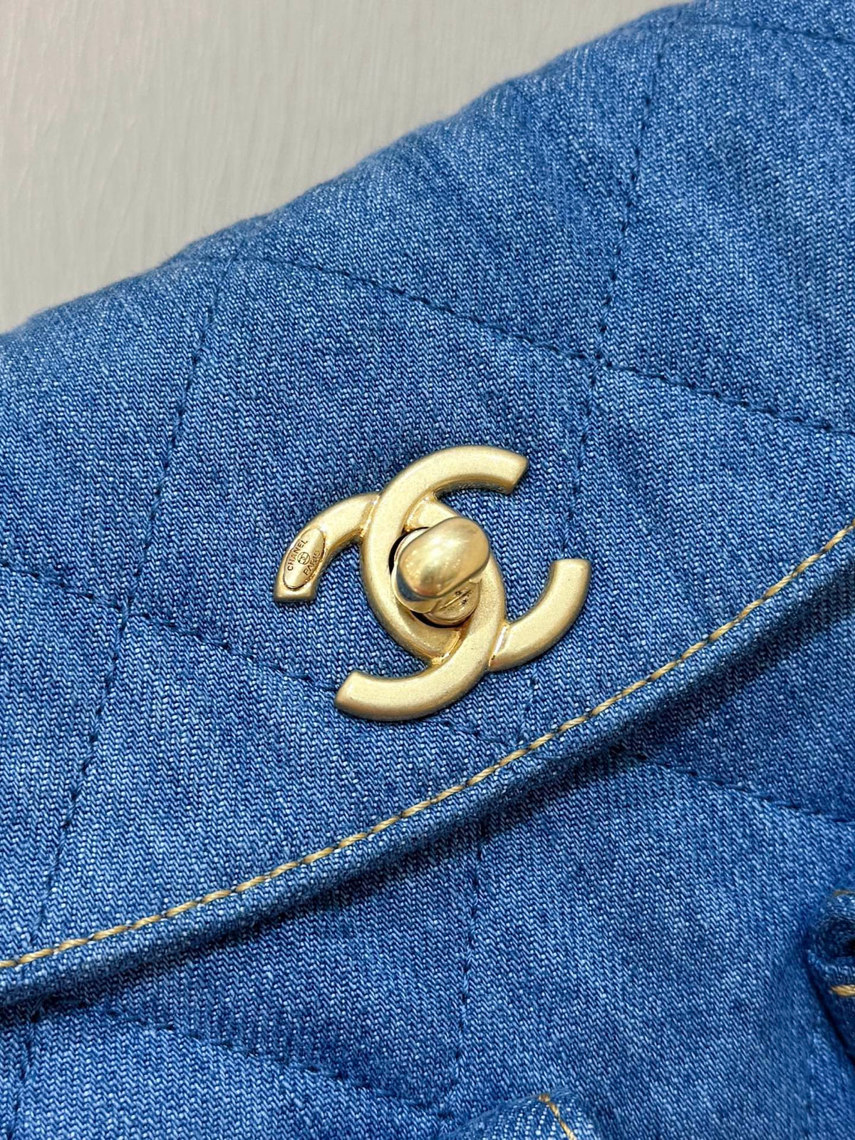 CHANEL 25S HOBO BAG 24 IN BLUE DENIM GOLD HARDWARE