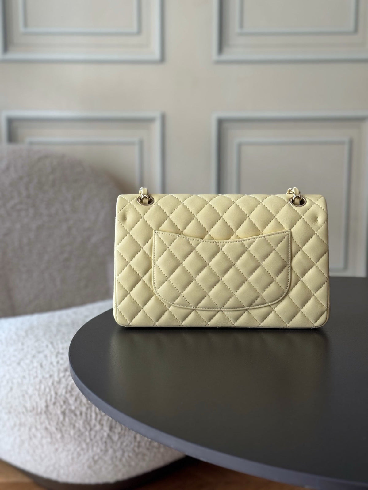 CHANEL 25S CLASSIC FLAP BAG 25 CM IN PALE BEIGE YELLOW LAMBSKIN WITH GOLD HARDWARE