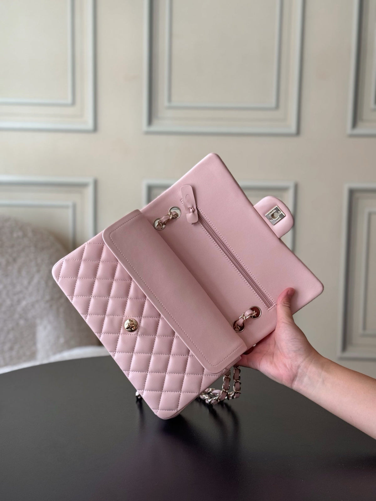 CHANEL 25S CLASSIC FLAP BAG 25 CM IN LIGHT PINK LAMBSKIN WITH GOLD HARDWARE