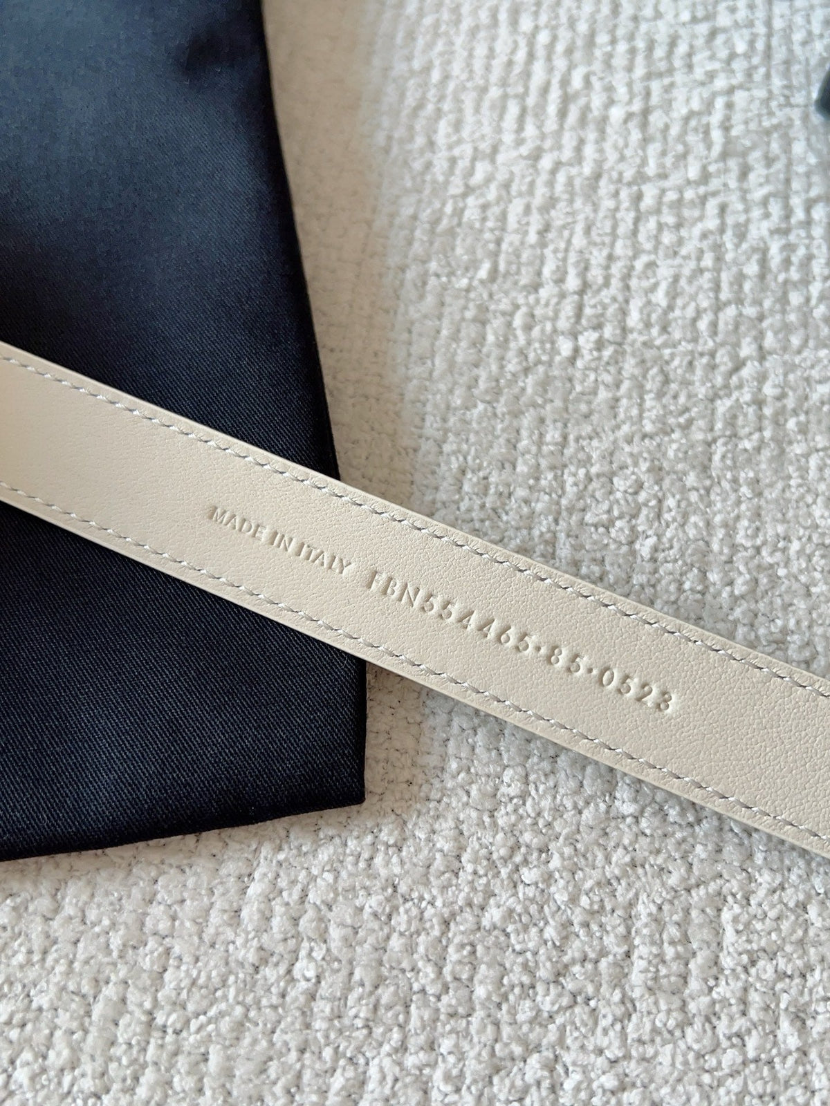 YSL 25S BELT 20 MM IN CREAM WHITE CALFSKIN 571016 mysite