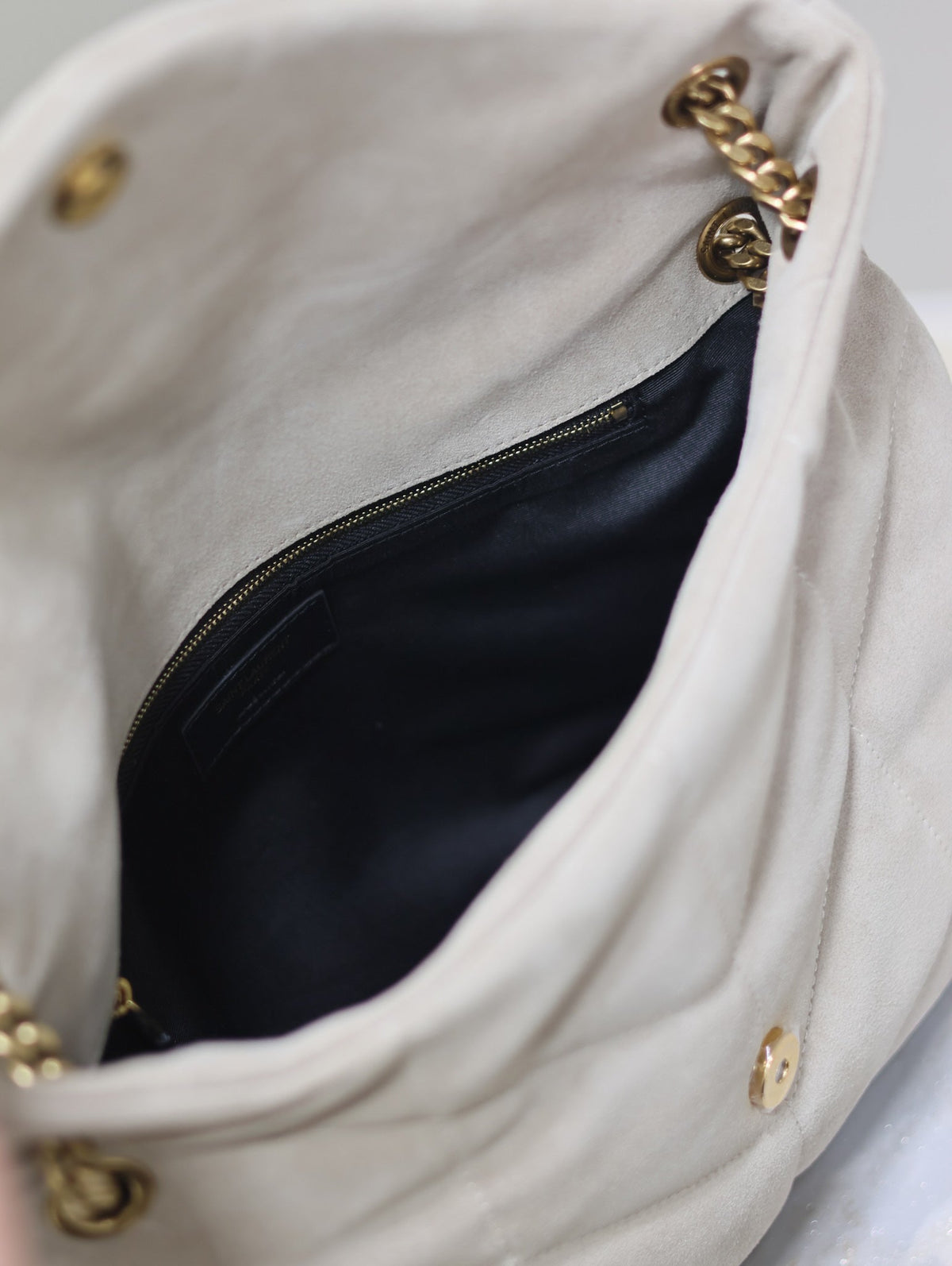 YSL 25S LOULOU PUFFER GM 35 IN SMOKEY TAUPE SUEDE GOLD HARDWARE